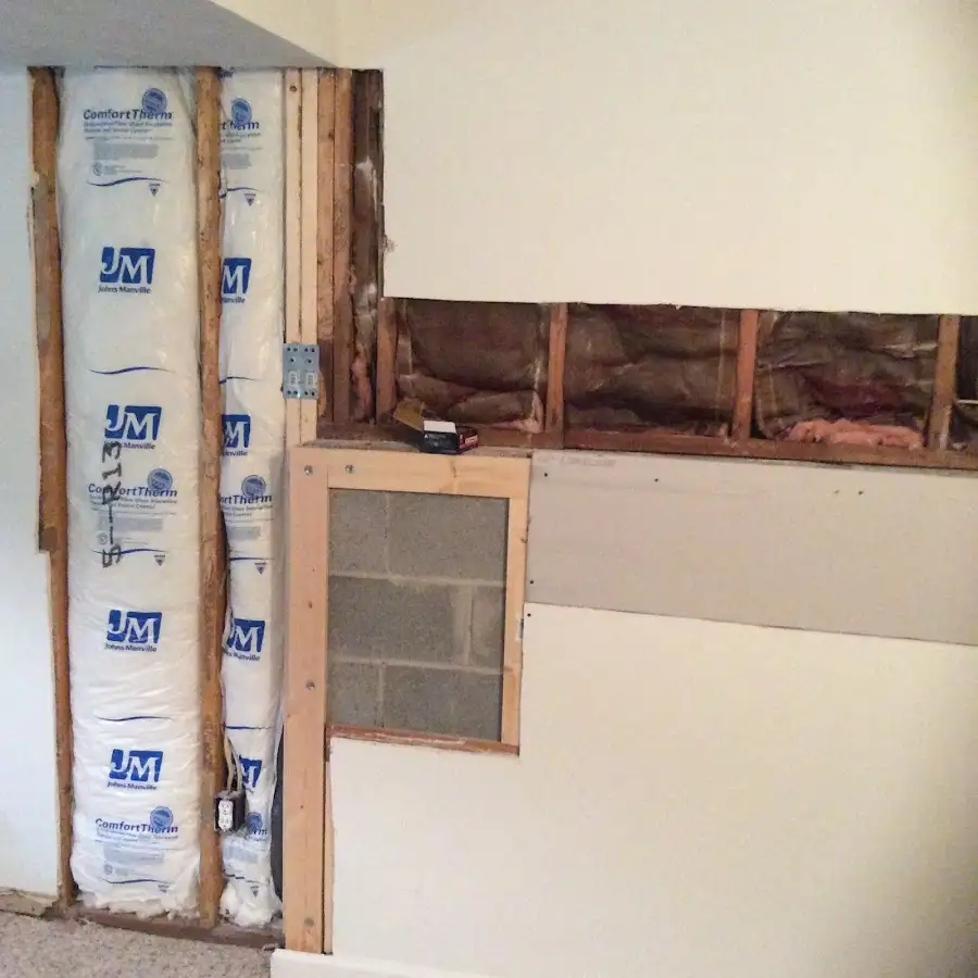 Wall insulation replacement during Structural Drying in Bayou Cane